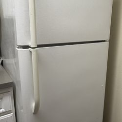 Refrigerator for sale