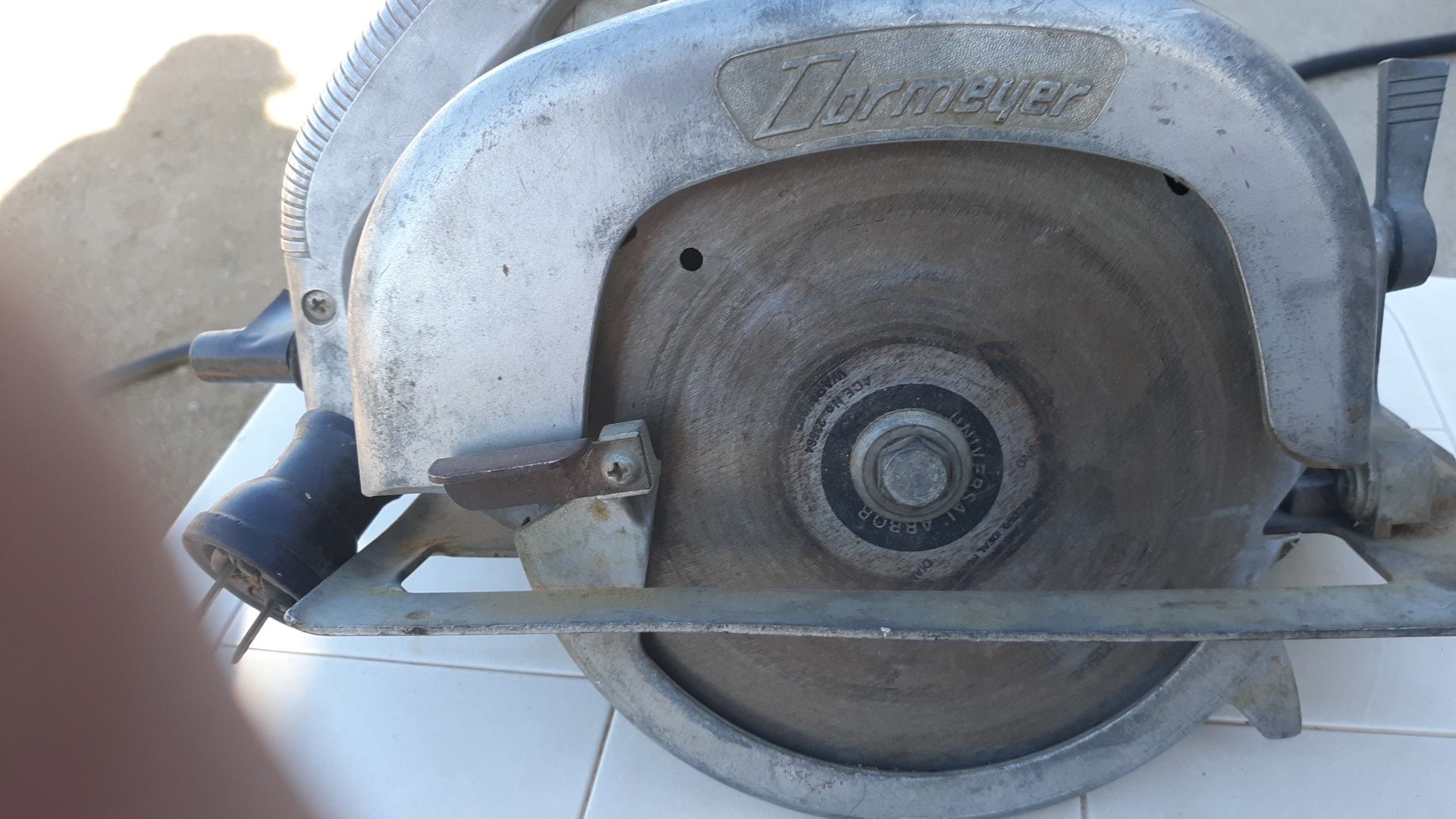 Dormeyer 700 saw