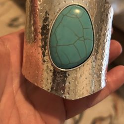 Big Chaney Cuff Wit Large Turquoise Color Hematite 