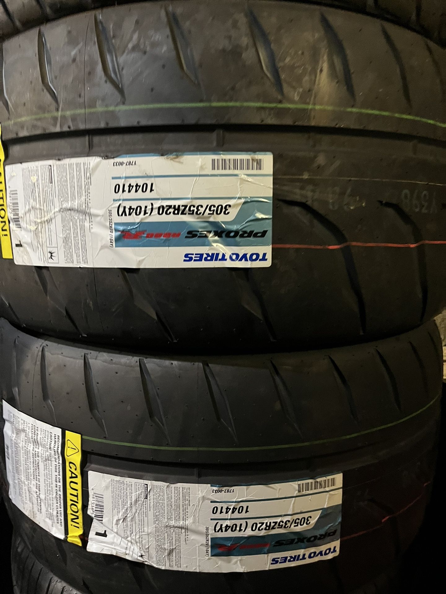 TOYO PROXES R888R 305/35R20 TIRES FOR SALE!!!!!