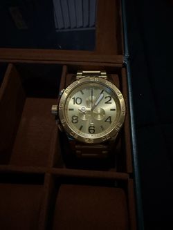 GOLD NIXON 51-30