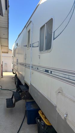 33ft RV Trailer