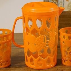 New Plastic Water Pitcher With 4 Cups
