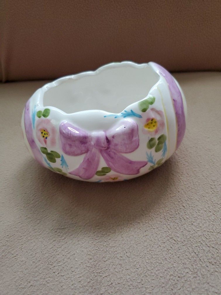 Ceramic Egg Flower Pot