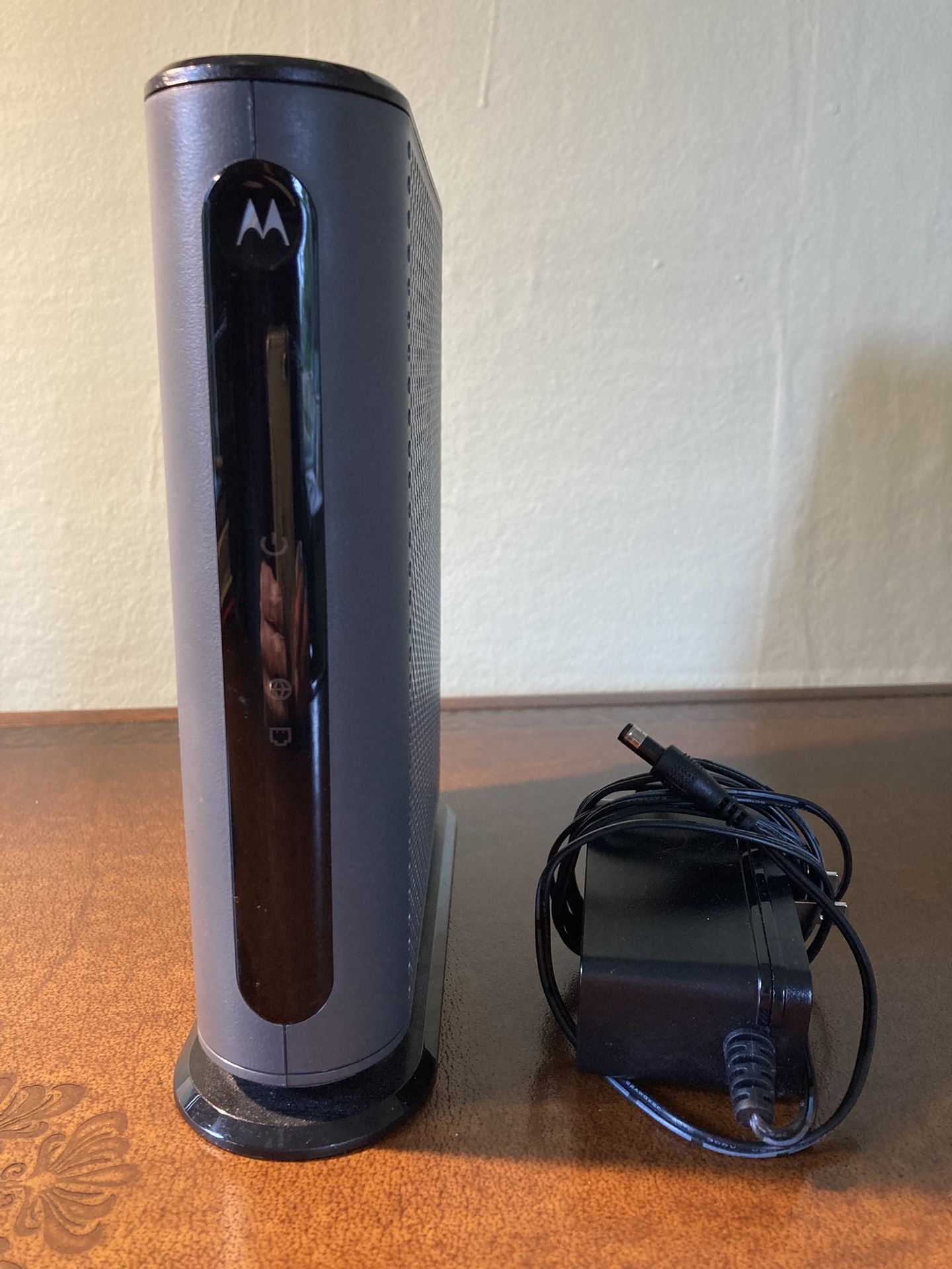 Motorola MB8611 Cable Modem
