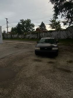 2001 Ford Crown Victoria