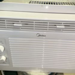 Midea 5000 BTU Window Air Conditioner – Cheap – Must Sell Today – Pickup Now