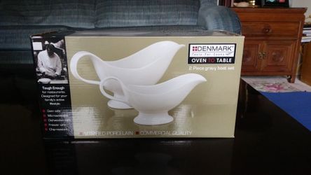 2 Piece Gravy Boat Set