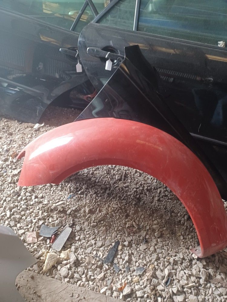 03 Beetle Left Fender Front