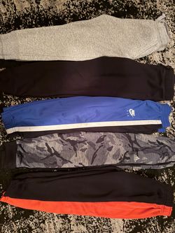 Boys size small 6/7 pants
