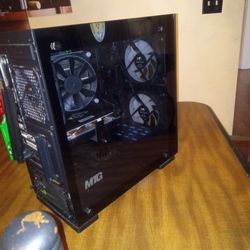 Full PC Gaming Setup