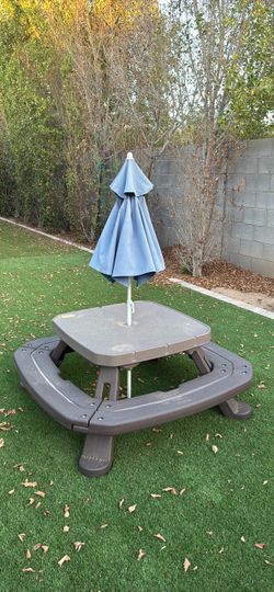 Kids Outdoor Picnic Table with Umbrella