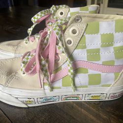 Women vans Special Edition Emma On Holiday