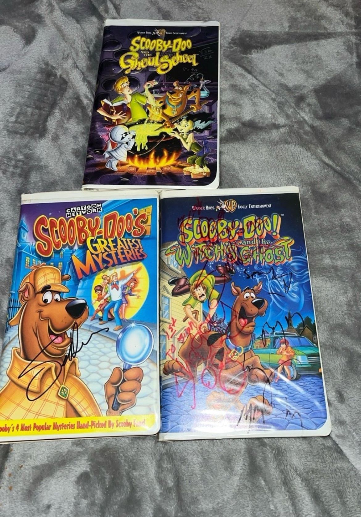 Bundle if 3 Scooby-Doo VHS