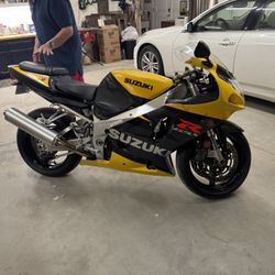 2003 GSXR 750