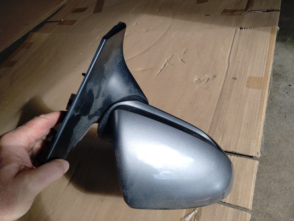 Hyundai Elantra Right Mirror OEM
