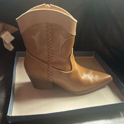 Target Boots Size 8