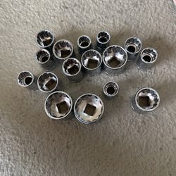 Pittsburgh 16-pc Socket Set