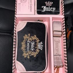 Juicy Couture Cross body set 