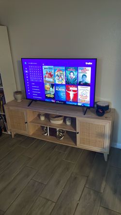Entertainment center
