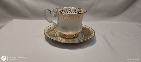 Royal Albert Bone China Tea Cup N Saucer