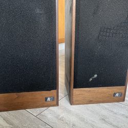 Vintage Speaker AR 17 (1978)