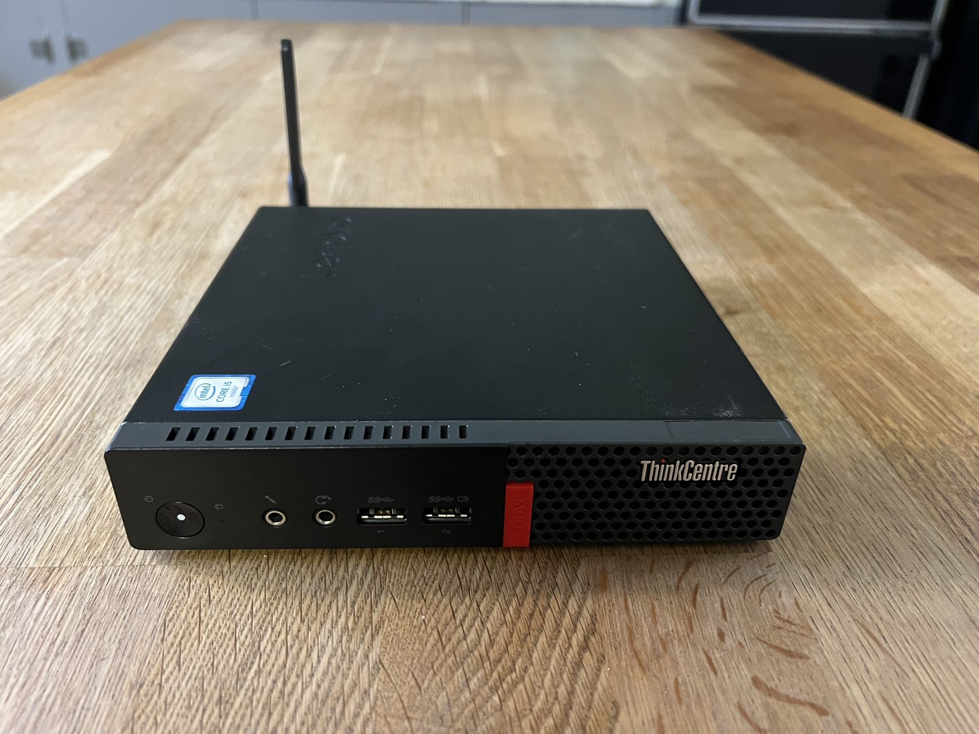 Lenovo ThinkCentre Micro PC - Complete Desktop Computer - Intel i5 Processor / 256GB SSD Hard Drive / 8GB Memory / 24 Inch HP Monitor / Windows 10 Pro