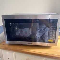 Panasonic Microwave (Used) - LOCAL PICKUP ONLY