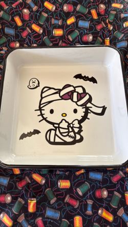 Hello Kitty dishware