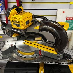 Dewalt Saw DHS790