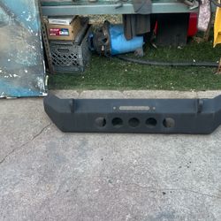Front bumper for a 2017