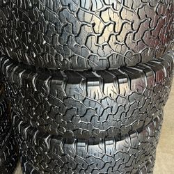 🛞SET OF 4 USED TIRES🛞 295/70/17 BF GOODRICH KO2 •INSTALLED/BALANCED•