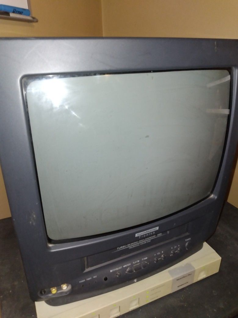 Curtis Mathes 13 " Inch Crt TV Vcr Vhs Combo