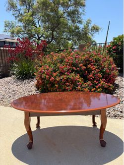 Gorgeous!! Oval Cherry Wood  Coffee Table with Cabriole Legs  (Read Description)