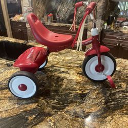 paste:  ⸻  Radio Flyer Fold 2 Go Trike – Very Nice Condition 