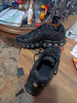 Nike Air Max size 10 black