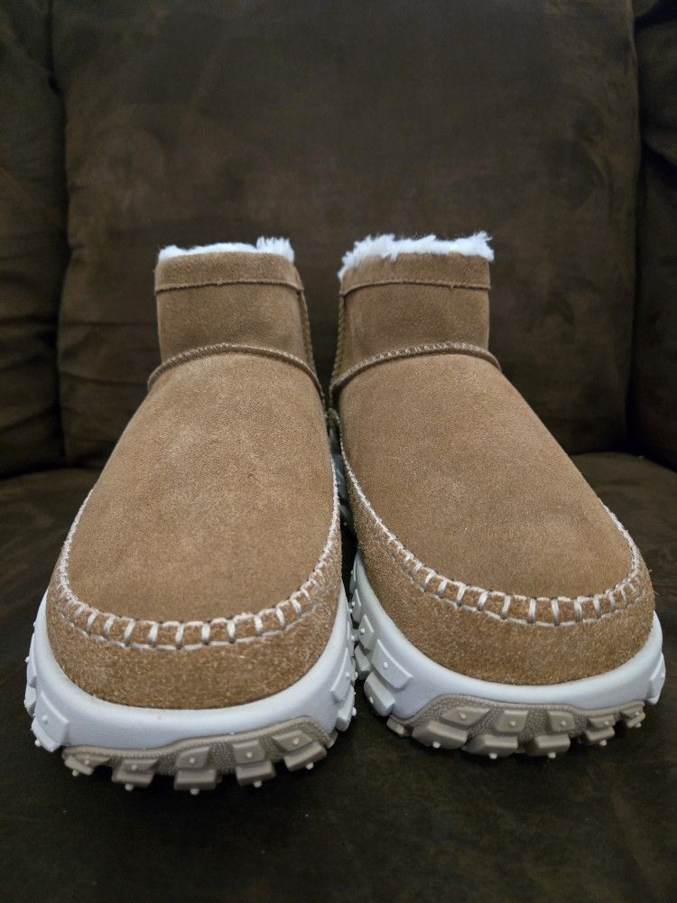Uggs Mini Boots Sz 9m