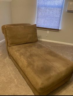 Chaise Lounge Chair