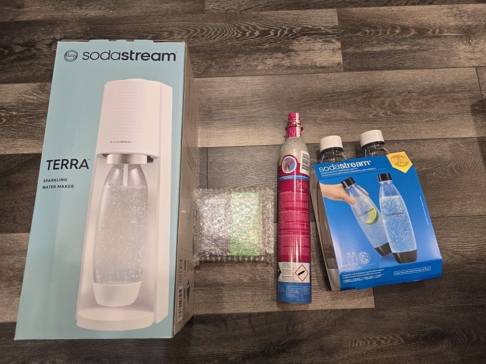 SodaStream Terra Sparkling Water Maker (White) with 1x CO2, DWS Bottle and 2x Bubly Drop