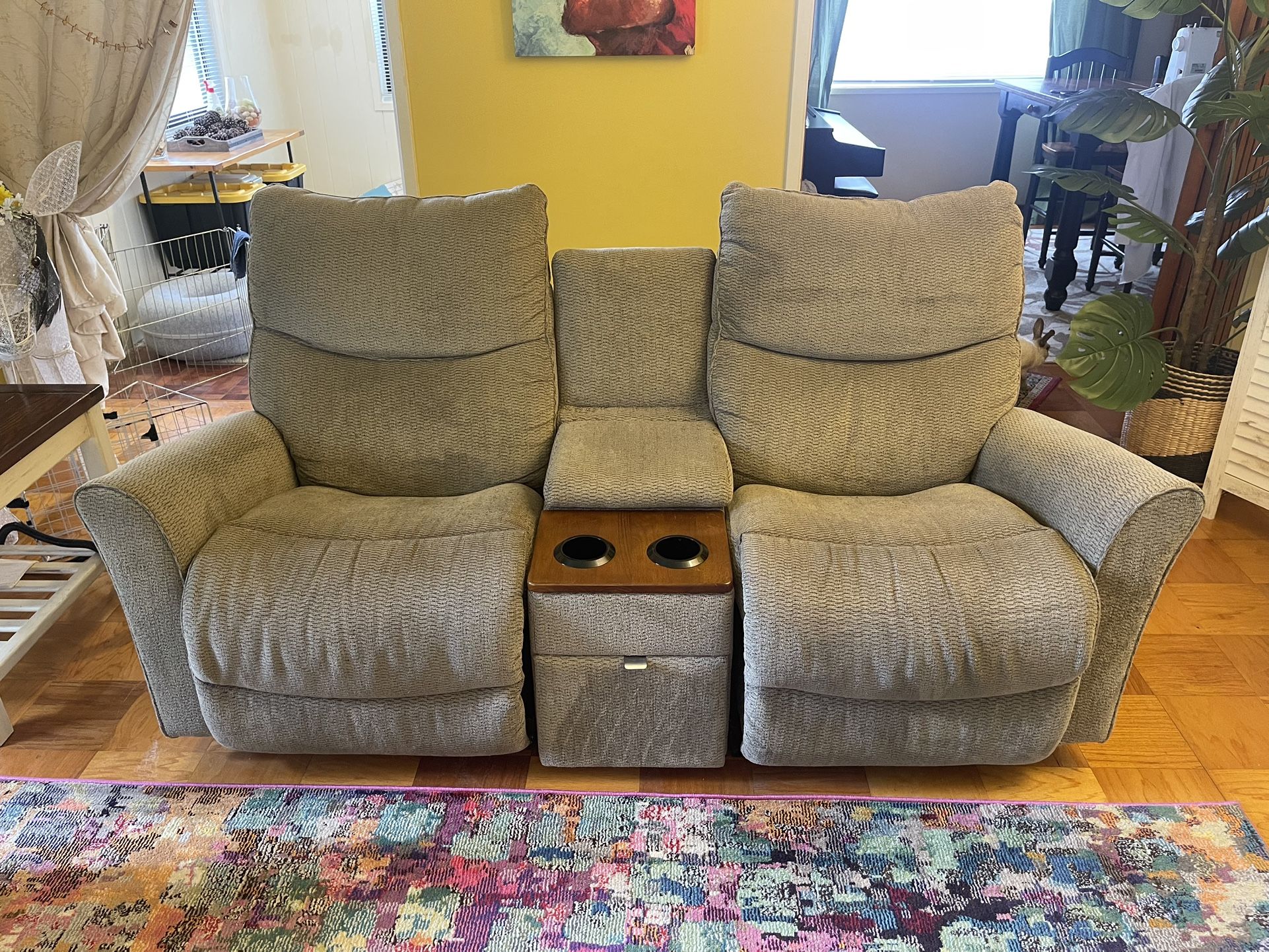 La-Z-Boy sofa & Love Seat