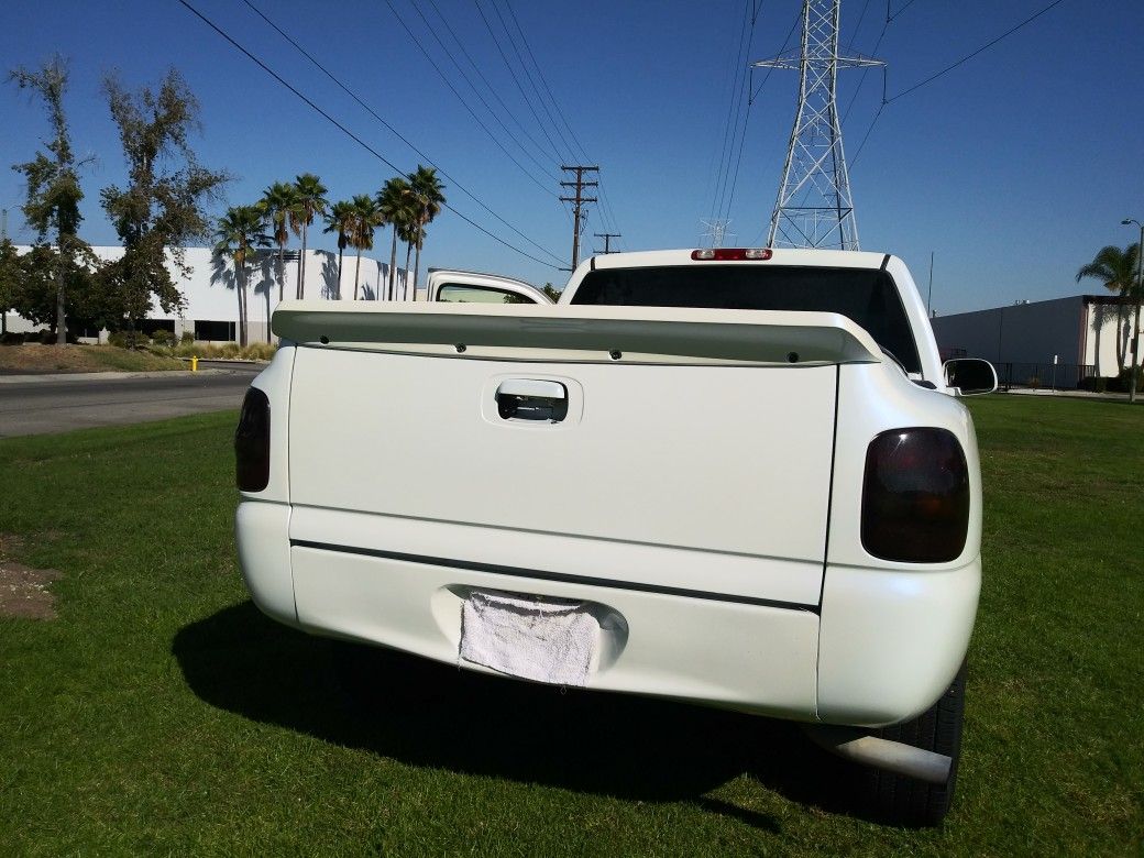 Chevrolet stepside silverado super sport clean spoiler HD bumper roll pan for Sale in Pico