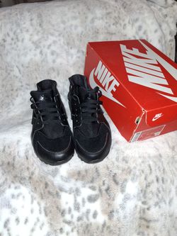 Nike Huarache 7y
