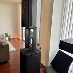 BOSE F1 Model 812 Flexible Array Loudspeaker + BOSE F1 Subwoofer + Original BOSE Travel Bag For F1 + XLR Cables. 