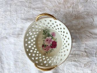 Victorian Rose jewelry or trinket dish