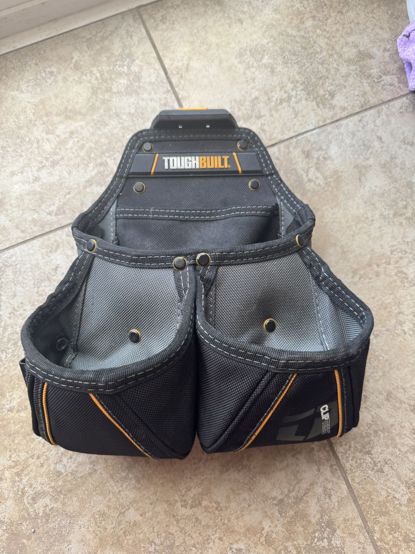 Framer Clip On Pouch