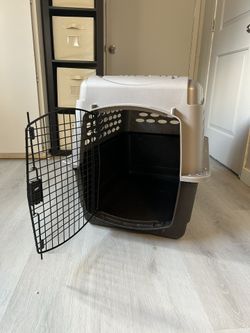 Medium Travel Kennel