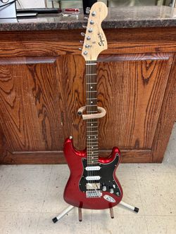 Fender squire Strat affinity series red