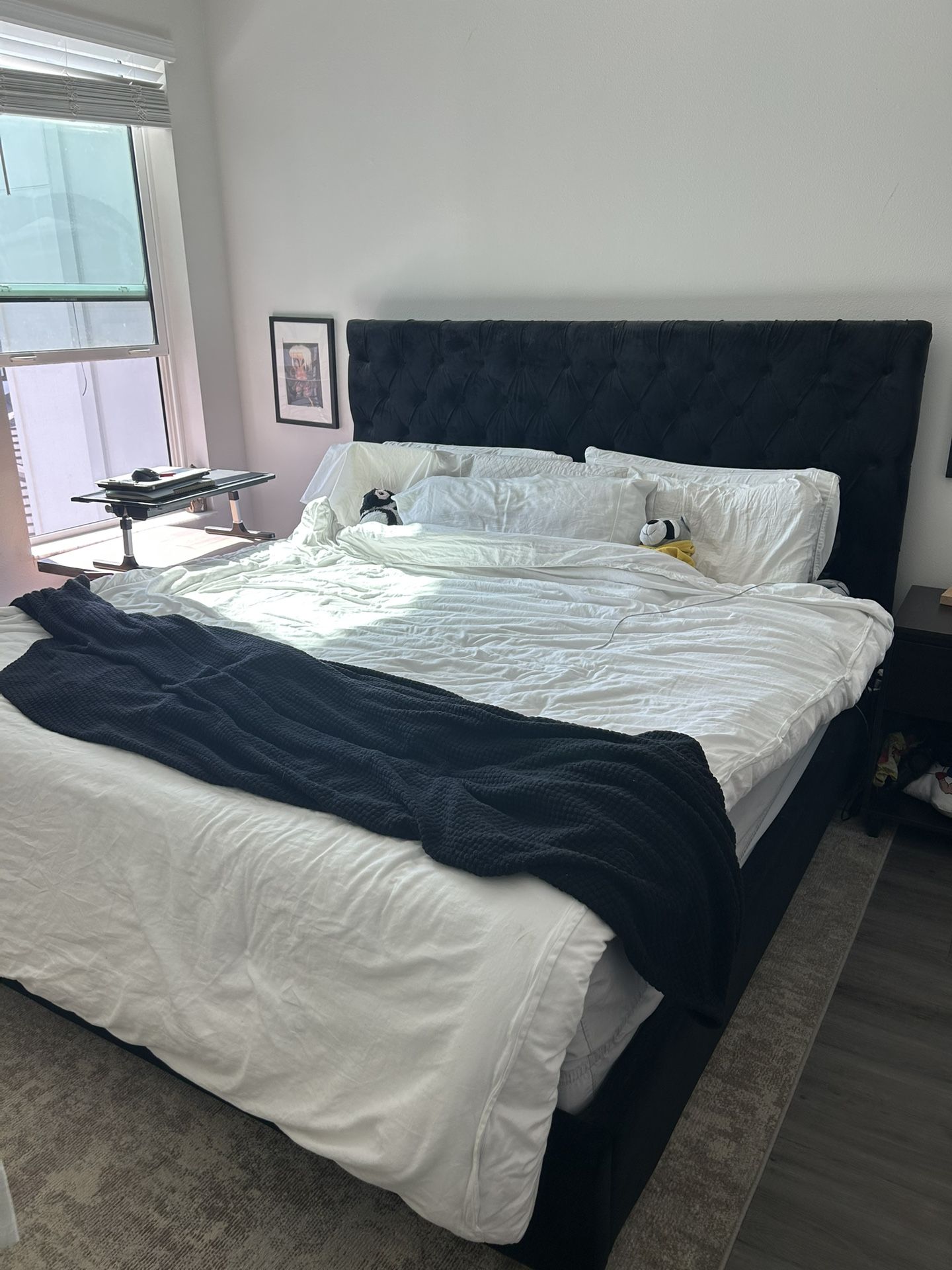 Cali King Mattress & Bedframe