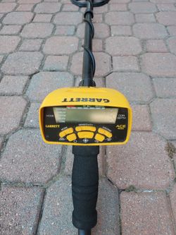 Garrett ACE 400 metal detector