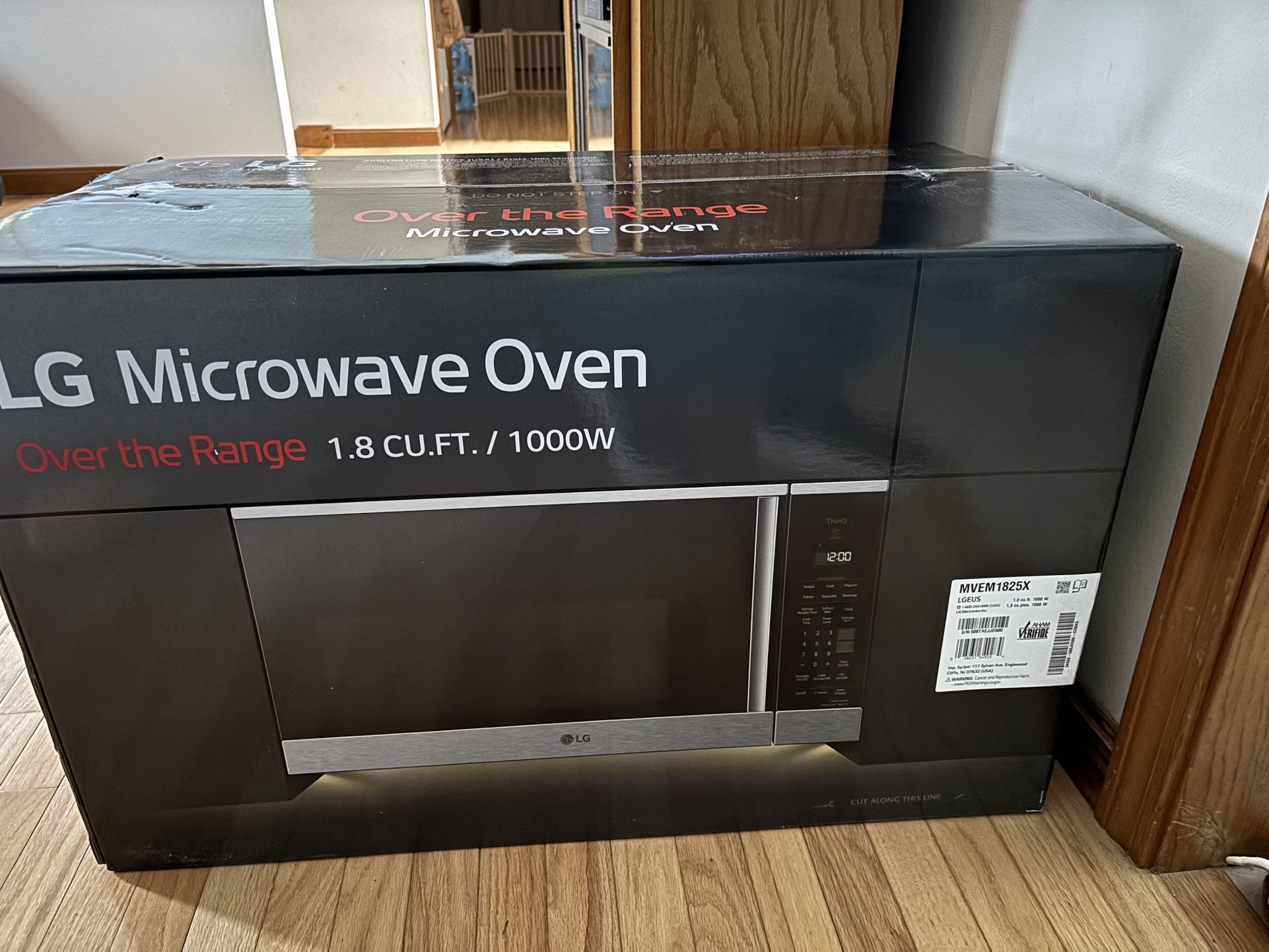 Brand new In package LG ThinQ 1.8 Under The Counter Microwave
